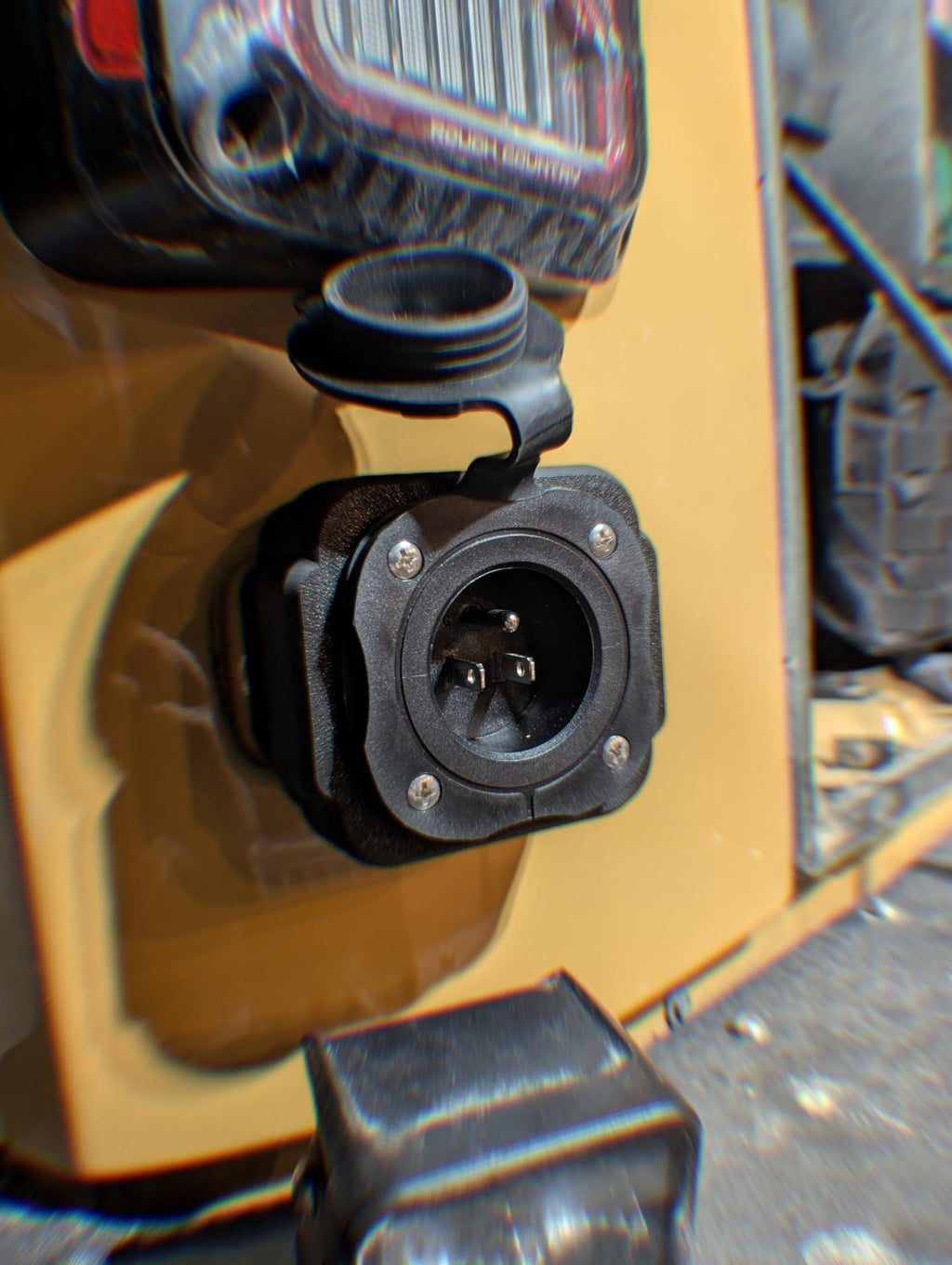 Jeep Wrangler JK/JKU shore power adapter