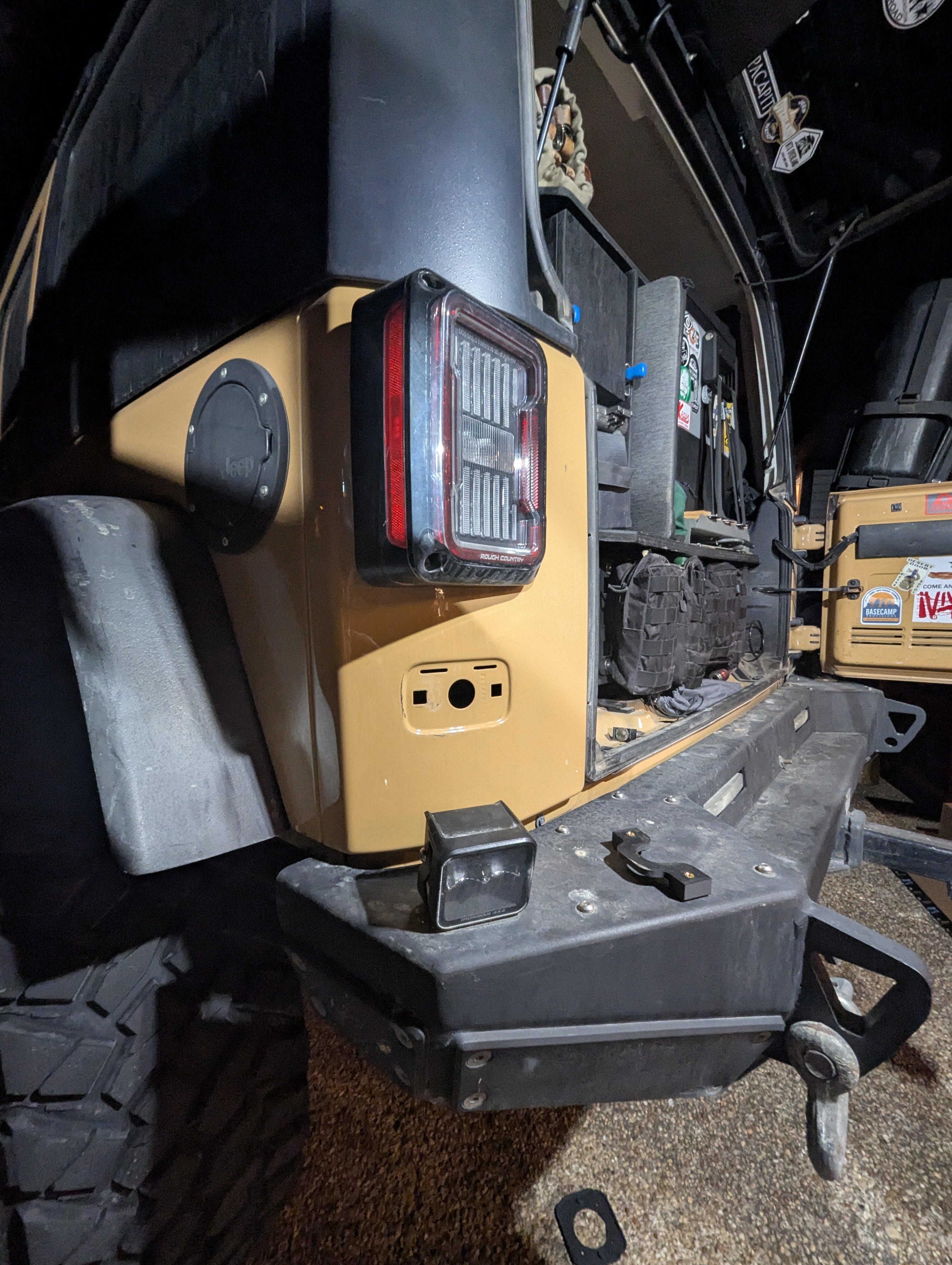 Jeep Wrangler JK/JKU shore power adapter