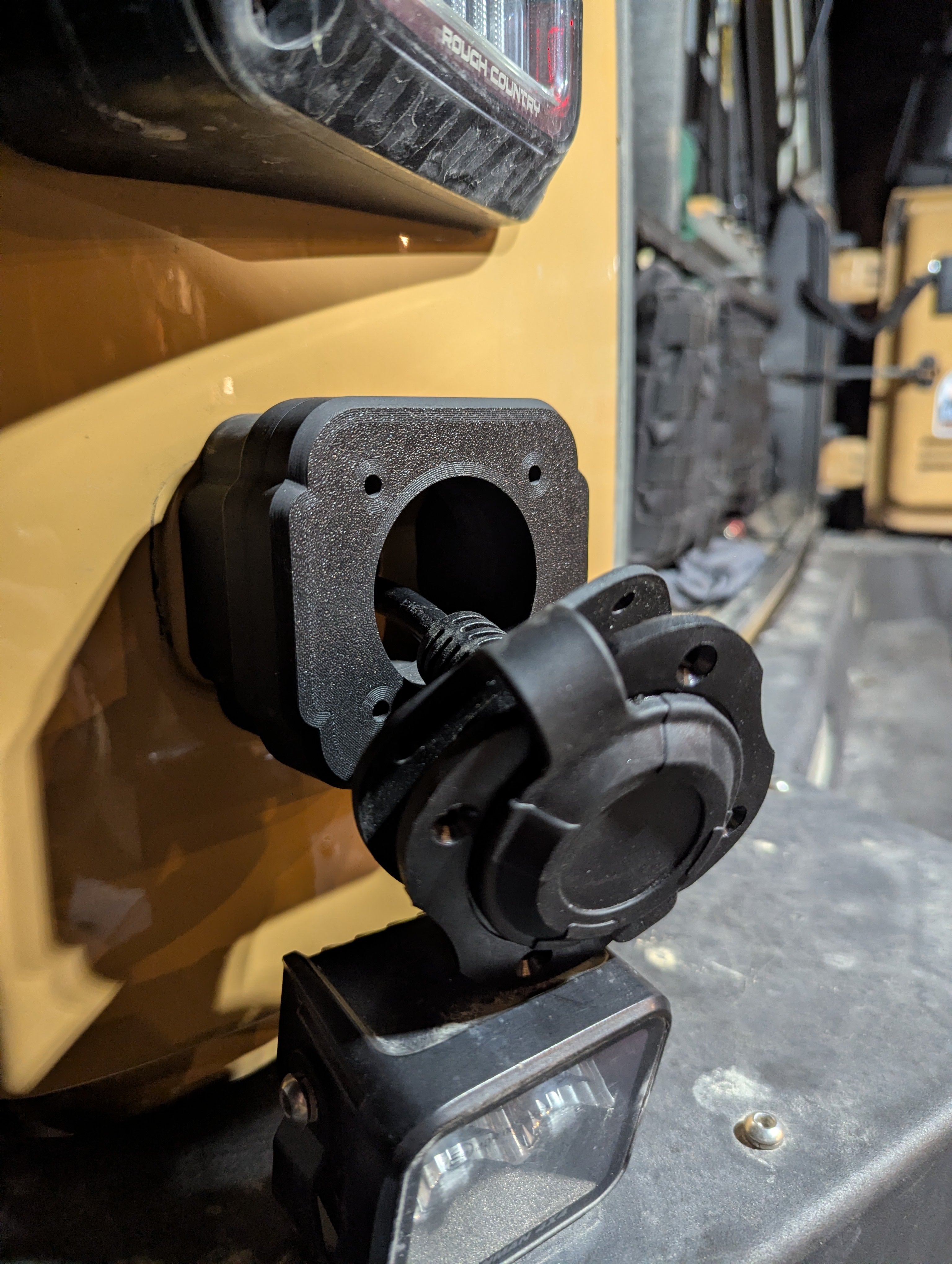 Jeep Wrangler JK/JKU shore power adapter